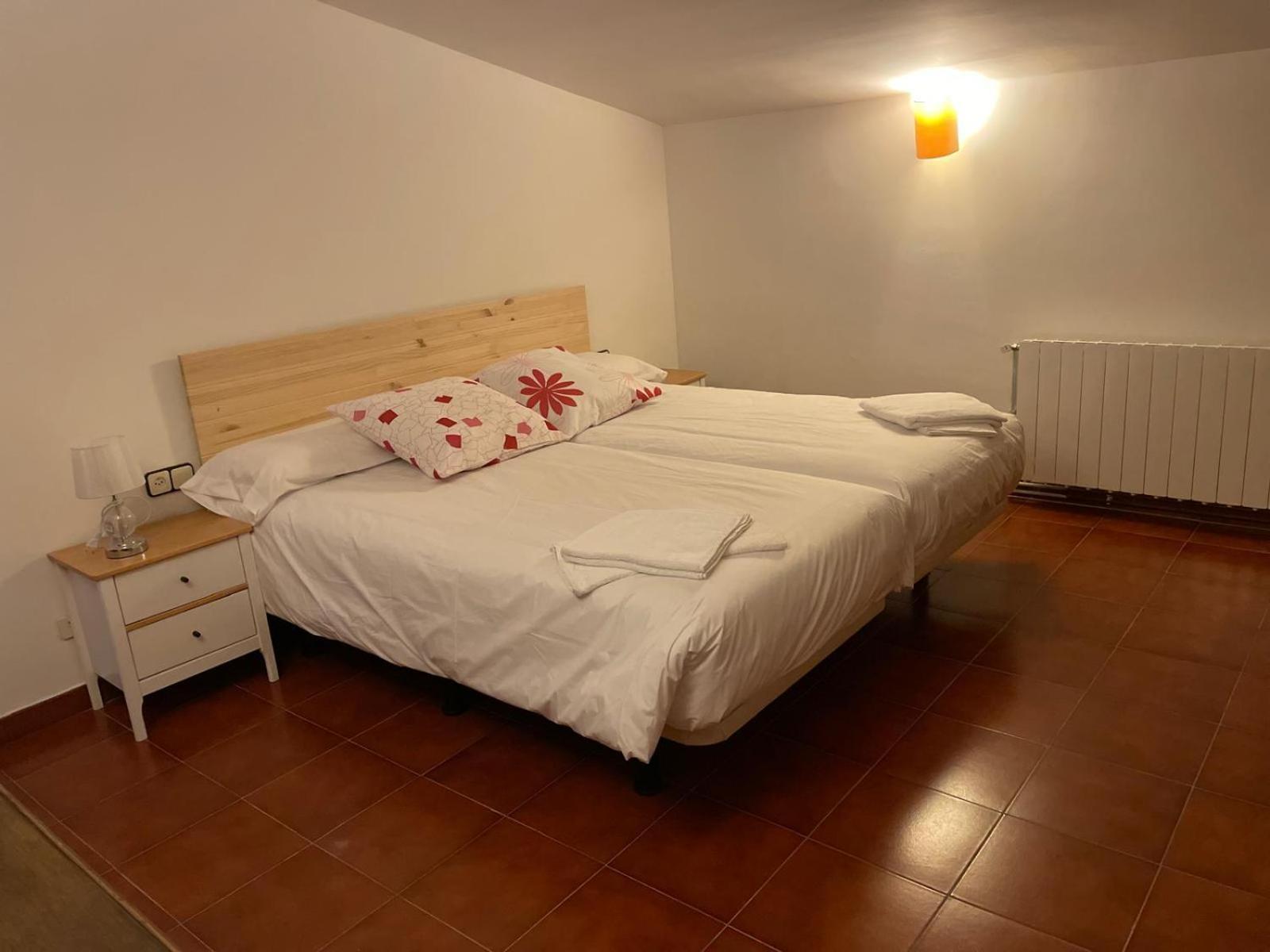 Casa Rural El Bruguer Vell Santa Eulalia de Ronsaná Esterno foto